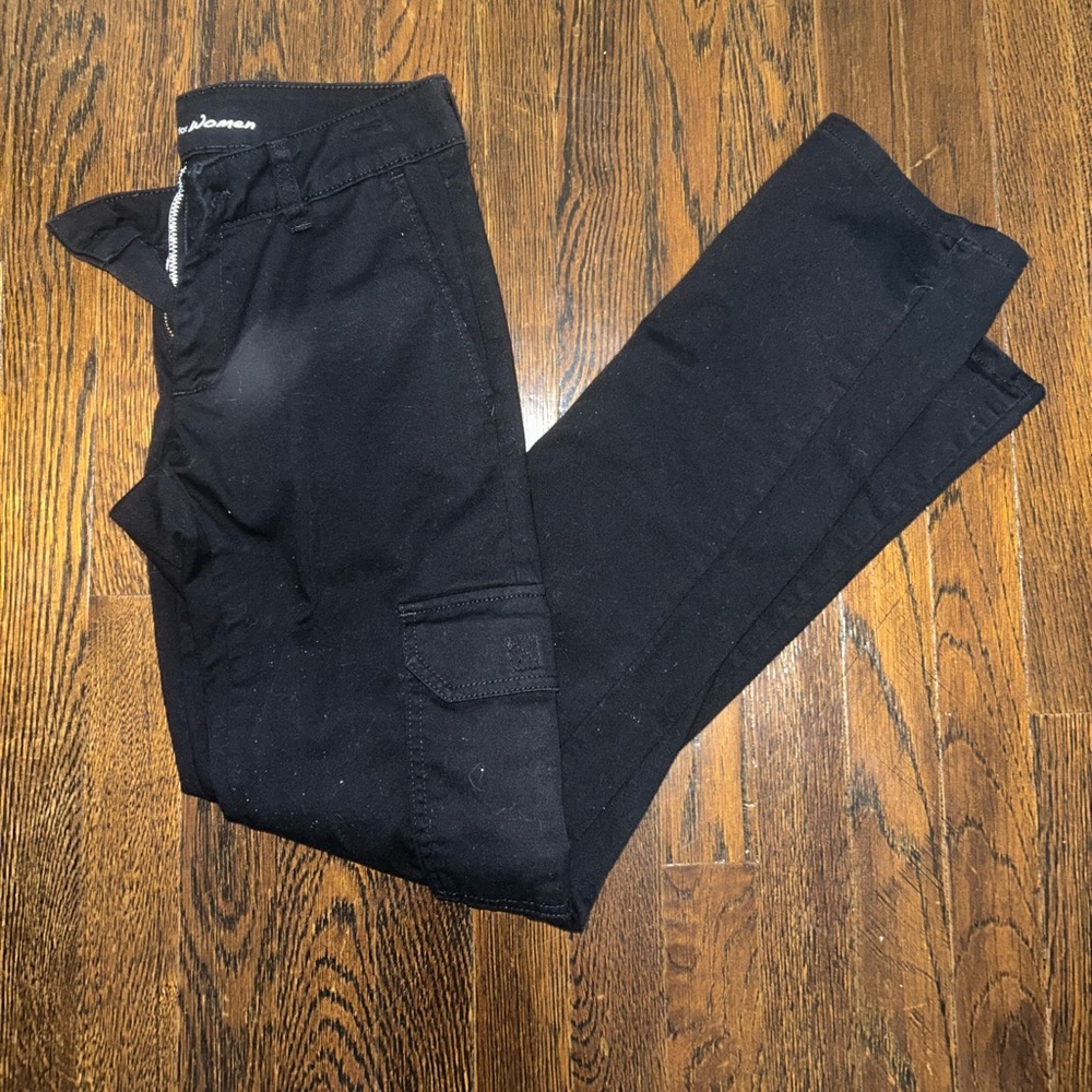Women’s black Dickies, straight leg size 2R